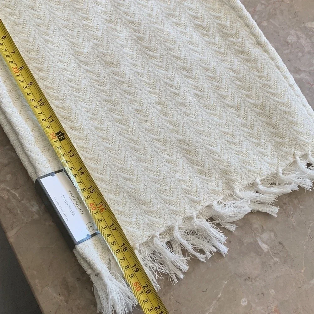 Threshold placemats pack of 4 new with tags white shimmer gold‎ fringe boho